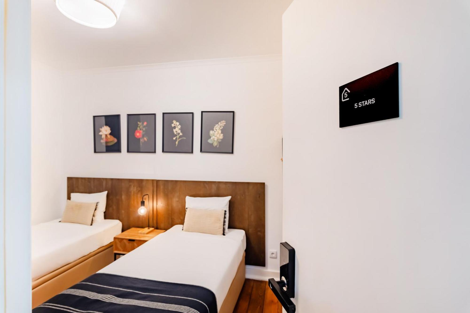 Guest Inn 2 Boutique House Lisbon Room photo